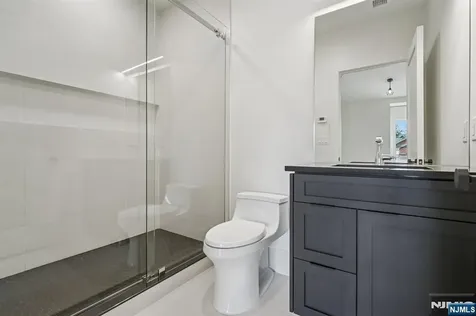 50 Roberts Road Englewood Cliffs NJ 07632