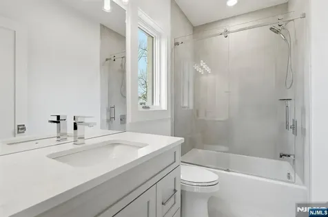 50 Roberts Road Englewood Cliffs NJ 07632