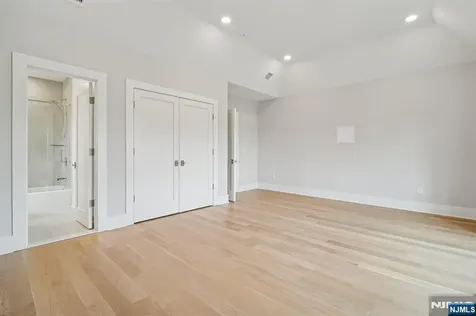 50 Roberts Road Englewood Cliffs NJ 07632