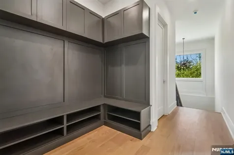 50 Roberts Road Englewood Cliffs NJ 07632