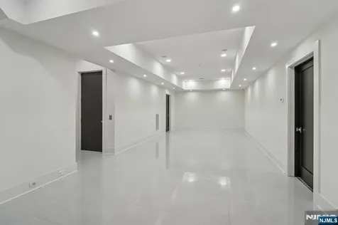 50 Roberts Road Englewood Cliffs NJ 07632