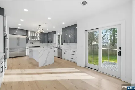 42 Harvey Street Closter NJ 07624