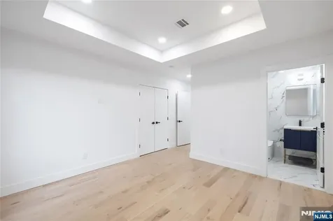 42 Harvey Street Closter NJ 07624