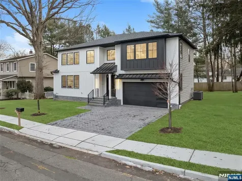 42 Harvey Street Closter NJ 07624