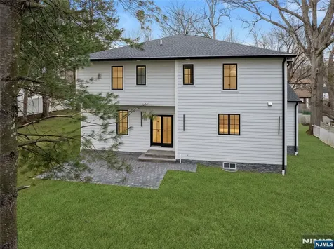 42 Harvey Street Closter NJ 07624