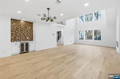 42 Harvey Street Closter NJ 07624