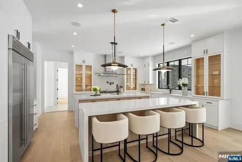 48 Brook Road Upper Saddle River NJ 07458