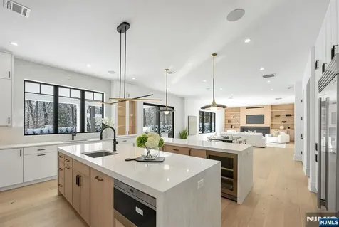 48 Brook Road Upper Saddle River NJ 07458