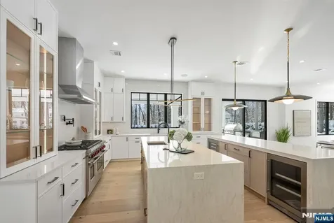 48 Brook Road Upper Saddle River NJ 07458
