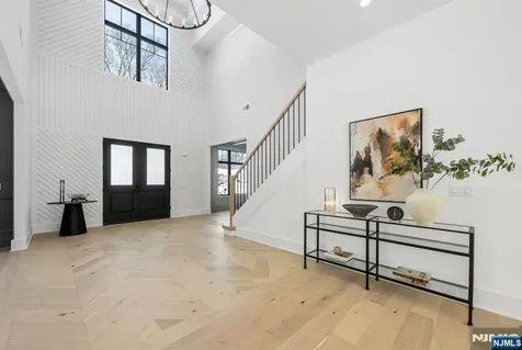 48 Brook Road Upper Saddle River NJ 07458
