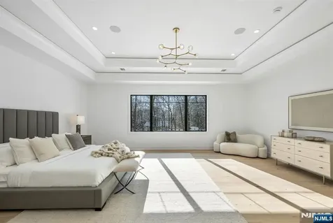 48 Brook Road Upper Saddle River NJ 07458
