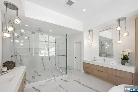 48 Brook Road Upper Saddle River NJ 07458