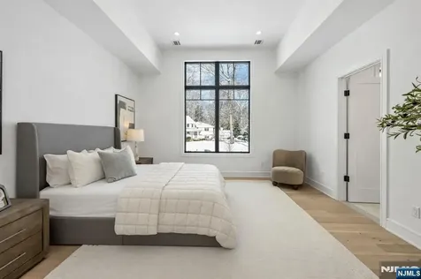 48 Brook Road Upper Saddle River NJ 07458