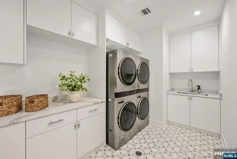 48 Brook Road Upper Saddle River NJ 07458