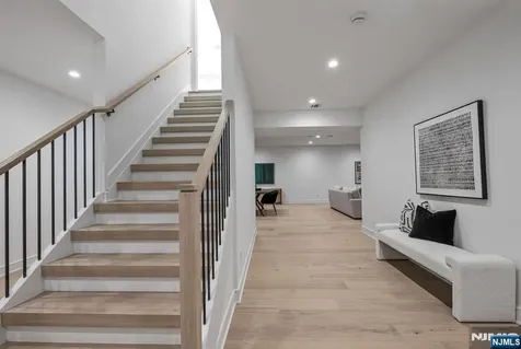48 Brook Road Upper Saddle River NJ 07458