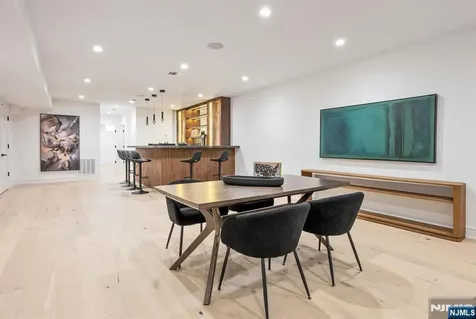 48 Brook Road Upper Saddle River NJ 07458