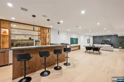 48 Brook Road Upper Saddle River NJ 07458