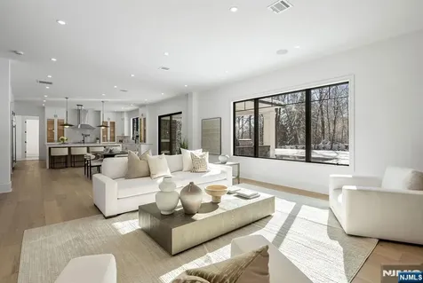 48 Brook Road Upper Saddle River NJ 07458