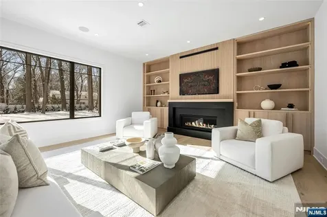 48 Brook Road Upper Saddle River NJ 07458