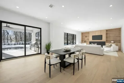 48 Brook Road Upper Saddle River NJ 07458