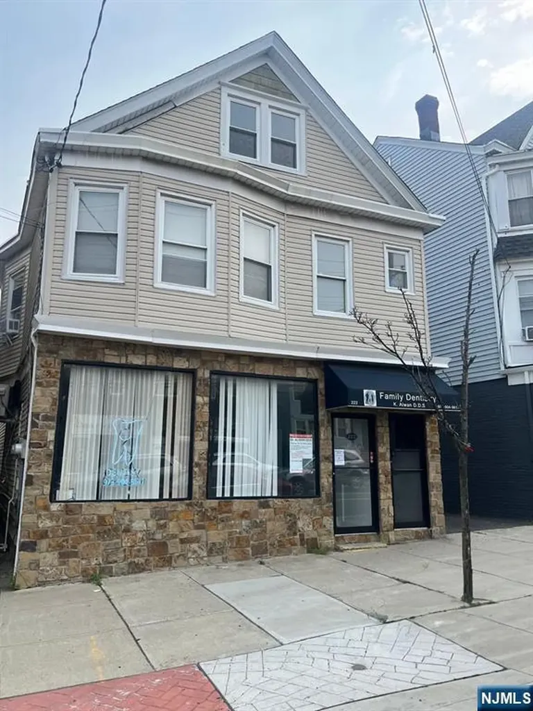 222 Haledon Avenue Prospect Park NJ 07508