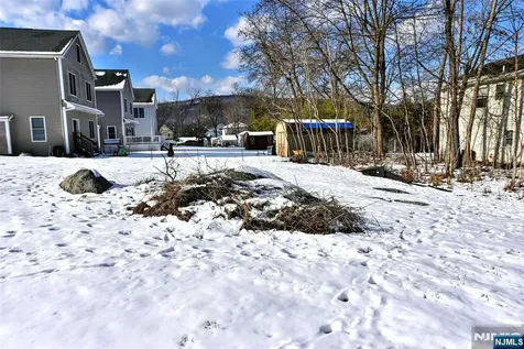 Avenue B Mahwah NJ 07430