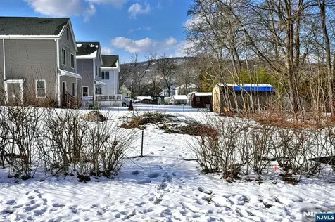 Avenue B Mahwah NJ 07430