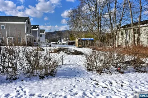 Avenue B Mahwah NJ 07430