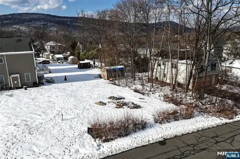 Avenue B Mahwah NJ 07430