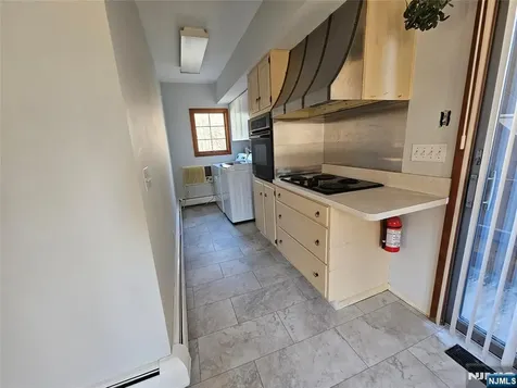 36 Glenwild Avenue Bloomingdale NJ 07403