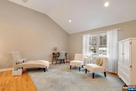 47 Susan Drive Closter NJ 07624