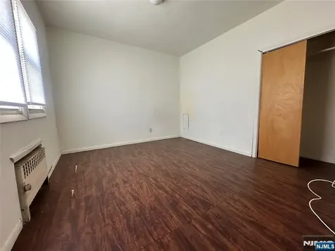 528 Valley Brook Avenue Lyndhurst NJ 07071