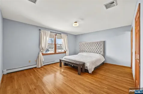 391 Taylor Hackensack NJ 07601