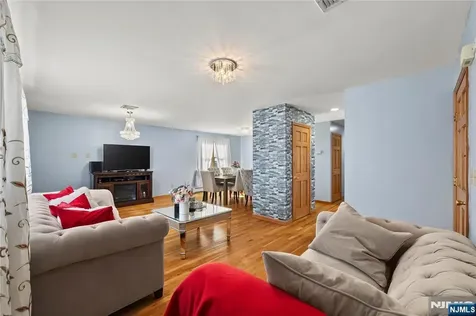 391 Taylor Hackensack NJ 07601