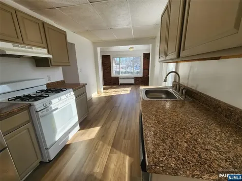 752 Ridge Road Lyndhurst NJ 07071
