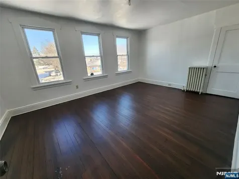 752 Ridge Road Lyndhurst NJ 07071