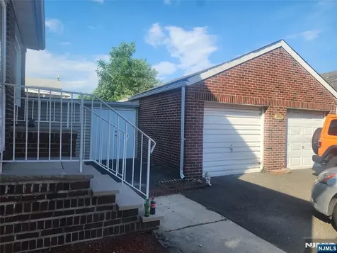 752 Ridge Road Lyndhurst NJ 07071