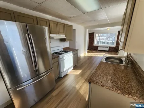 752 Ridge Road Lyndhurst NJ 07071