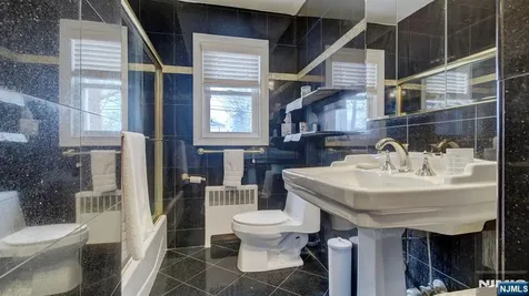 25 Woodland Avenue West Orange NJ 07052