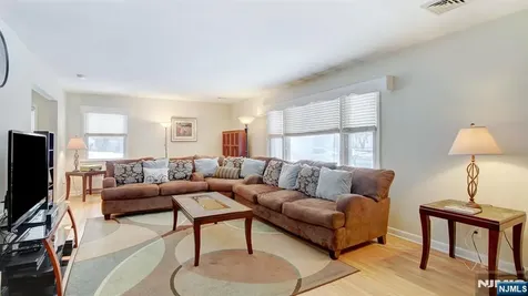 25 Woodland Avenue West Orange NJ 07052