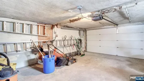 25 Woodland Avenue West Orange NJ 07052