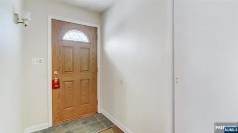 25 Woodland Avenue West Orange NJ 07052