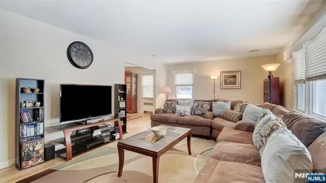 25 Woodland Avenue West Orange NJ 07052