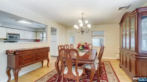 25 Woodland Avenue West Orange NJ 07052