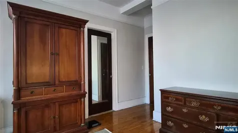 363-377 Mount Prospect Newark NJ 07104