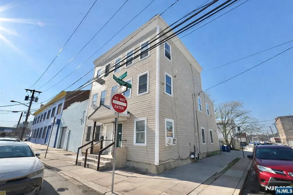 83 Jay Street Newark NJ 07103