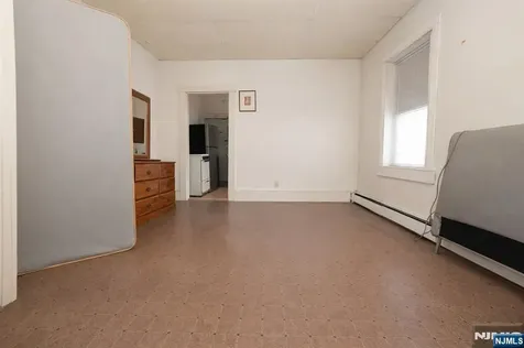 83 Jay Street Newark NJ 07103