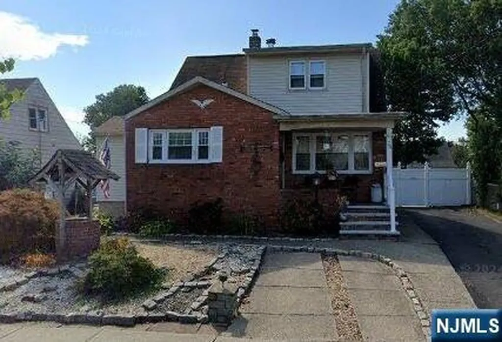 74 Avenue E Lodi NJ 07644