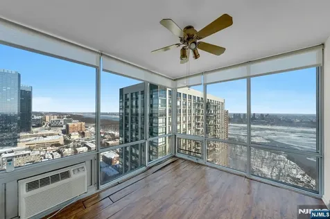 1600 Parker Avenue Fort Lee NJ 07024