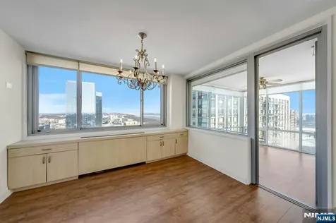 1600 Parker Avenue Fort Lee NJ 07024